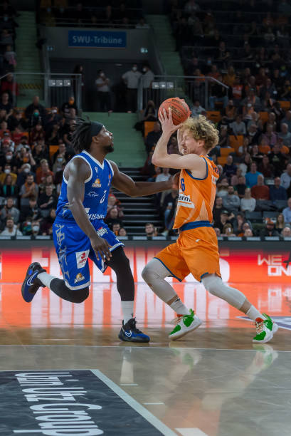 样出色的球 样出色的球