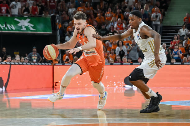 欢近距离搏 欢近距离搏