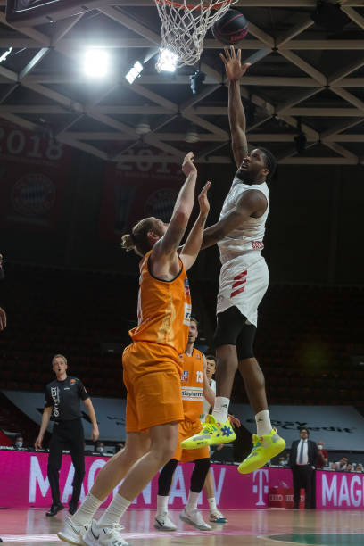 虽然依旧沿 虽然依旧沿